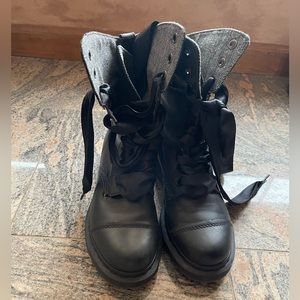 Dr. Martens with ribbon Lace